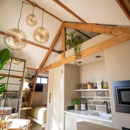 Lodge & Loft Sassenheim Exteriör bild