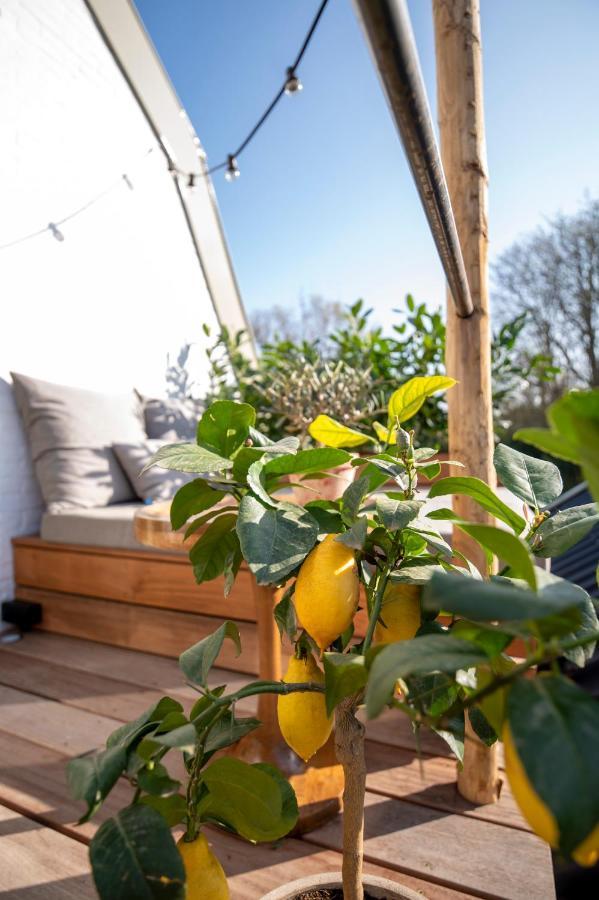 Lodge & Loft Sassenheim Exteriör bild